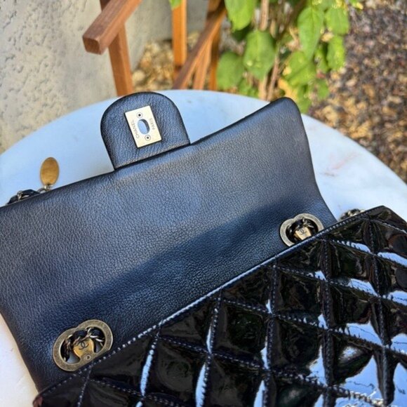 Chanel Classic CC Eyelet Quilted Patent Leather Medium Single Flap Crossbody - Picture 11 of 16